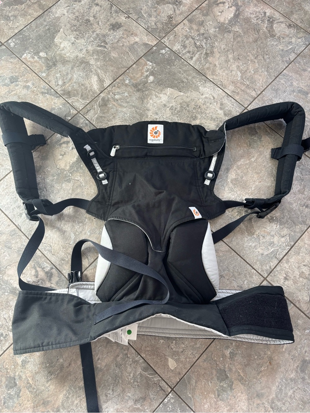 ErgoBaby All Positions 360 Shadow Black Carrier with Rain/Wind Cover